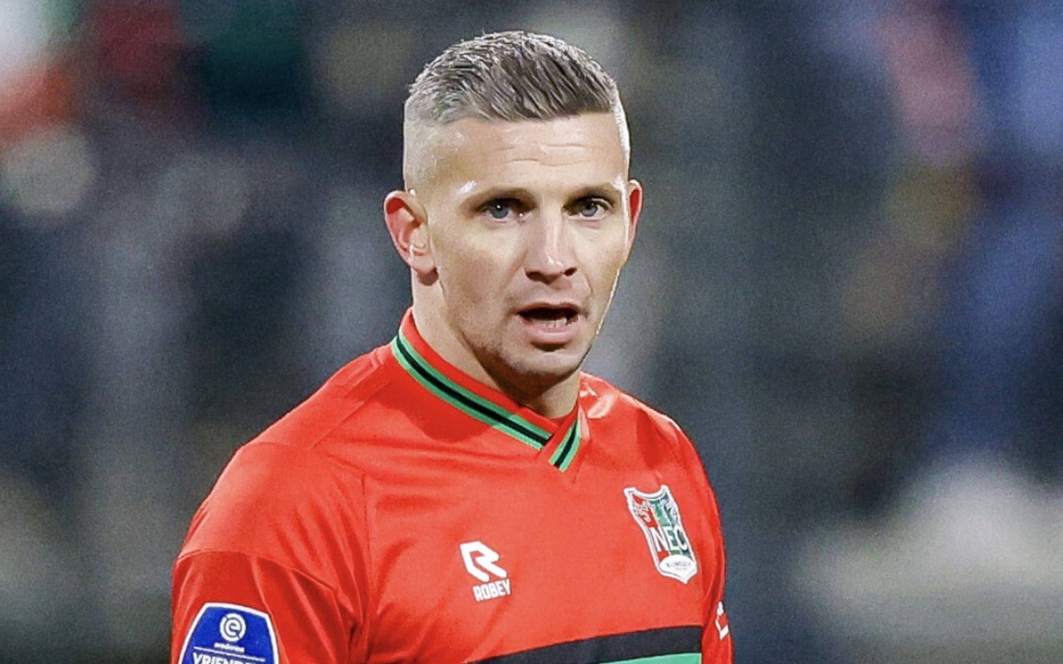 自己的赛场 自己的赛场